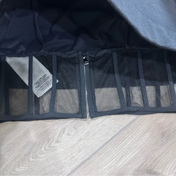 NWT ALEXANDER McQueen organic sweatshirt top tulle corset crop mesh black 40 - Picture 11 of 11